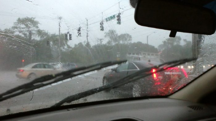 ۵ نکته ساده و کاربردی برای رانندگی ایمن در باران