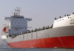 پهلوگیری کشتی‌های حاوی روغن خوراکی در بندر شهید رجایی/ مشکلات تامین روغن کشور کم می‌شود