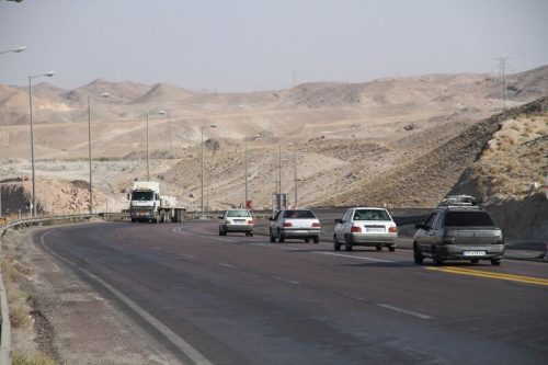 تردد بین استانی در محورهای کردستان ۱۱ درصد کاهش یافت