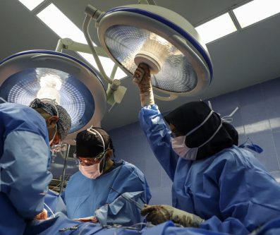 عمل جراحی توده پلک تحتانی برای اولین بار در کردستان انجام شد