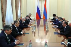 گفتگوی وزیر خارجه روسیه با مقامات ارمنستان پیرامون وضعیت قره باغ